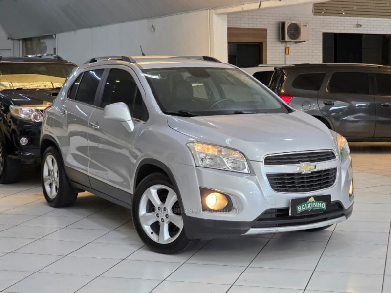 TRACKER 1.8 MPFI LTZ 4X2 16V FLEX 4P AUTOMÁTICO - 2015 - SAPUCAIA DO SUL