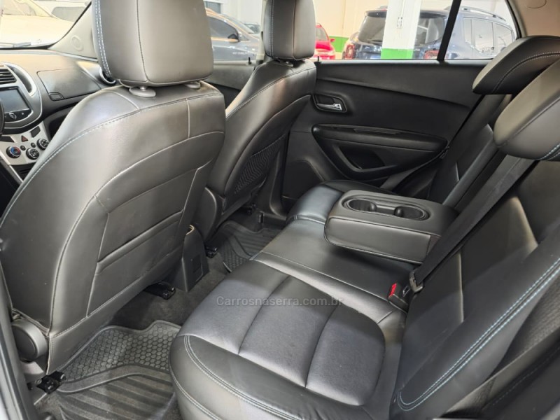 TRACKER 1.8 MPFI LTZ 4X2 16V FLEX 4P AUTOMÁTICO - 2015 - SAPUCAIA DO SUL