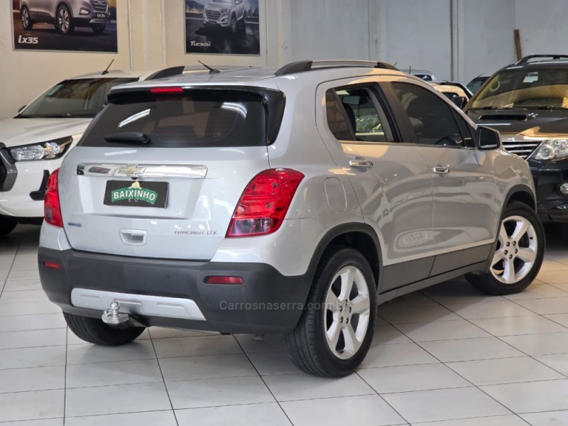 TRACKER 1.8 MPFI LTZ 4X2 16V FLEX 4P AUTOMÁTICO - 2015 - SAPUCAIA DO SUL