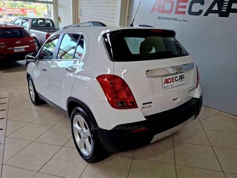 TRACKER 1.8 MPFI LTZ 4X2 16V FLEX 4P AUTOMÁTICO - 2015 - FARROUPILHA