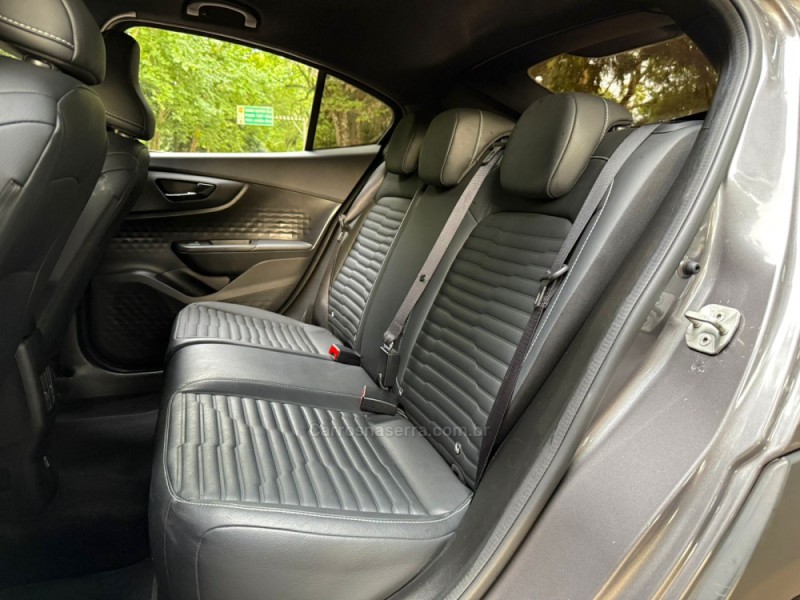 FASTBACK 1.3 LIMITED EDITION 270 TURBO FLEX 4P AUTOMÁTICO - 2023 - DOIS IRMãOS