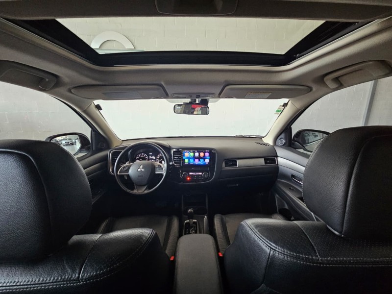 OUTLANDER 3.0 GT 4X4 V6 24V GASOLINA 4P AUTOMÁTICO - 2014 - FARROUPILHA