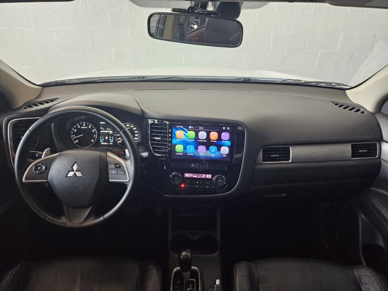 OUTLANDER 3.0 GT 4X4 V6 24V GASOLINA 4P AUTOMÁTICO - 2014 - FARROUPILHA