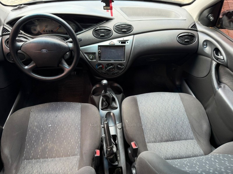 FOCUS 1.6 GL 8V GASOLINA 4P MANUAL - 2006 - FARROUPILHA