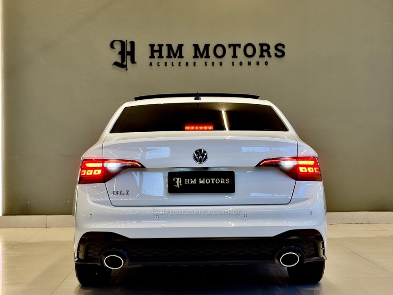 JETTA 2.0 16V TSI GLI 350 GASOLINA 4P AUTOMÁTICO - 2022 - CAXIAS DO SUL
