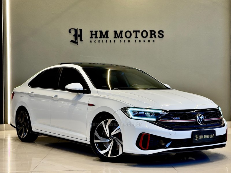 JETTA 2.0 16V TSI GLI 350 GASOLINA 4P AUTOMÁTICO - 2022 - CAXIAS DO SUL