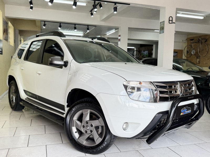 DUSTER 2.0 TECH ROAD II 4X4 16V FLEX 4P MANUAL - 2014 - CAXIAS DO SUL