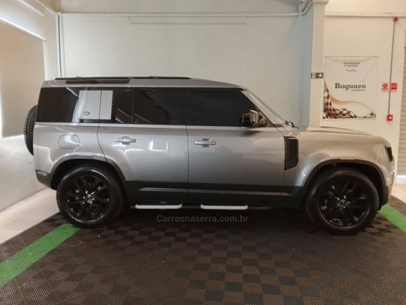 DEFENDER 2.0 P300 110 SE SI4 4X4 TURBO GASOLINA 4P AUTOMÁTICO - 2022 - NOVO HAMBURGO