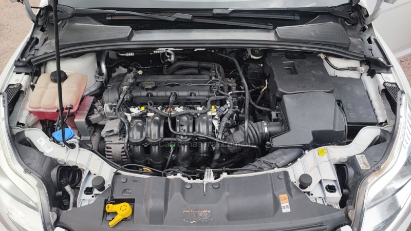 FOCUS 1.6 SE 8V FLEX 4P MANUAL - 2015 - FARROUPILHA