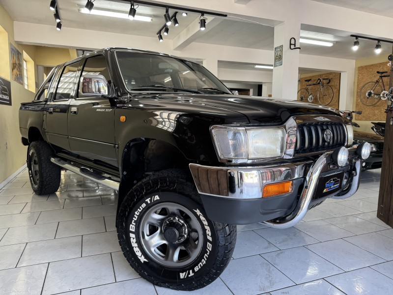 HILUX 3.0 SRV 4X2 CD 8V DIESEL 4P MANUAL - 2002 - CAXIAS DO SUL