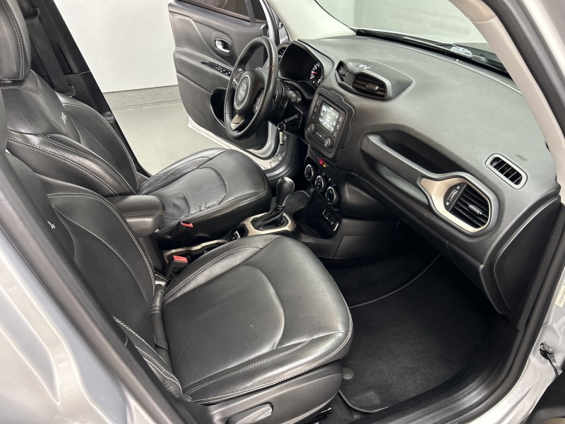 RENEGADE 1.8 16V FLEX LONGITUDE 4P AUTOMÁTICO - 2016 - CAXIAS DO SUL