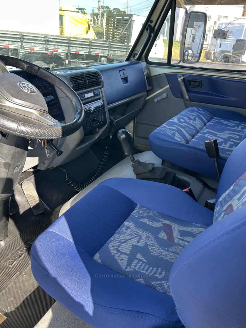 8-150 E WORKER - 2004 - CAXIAS DO SUL