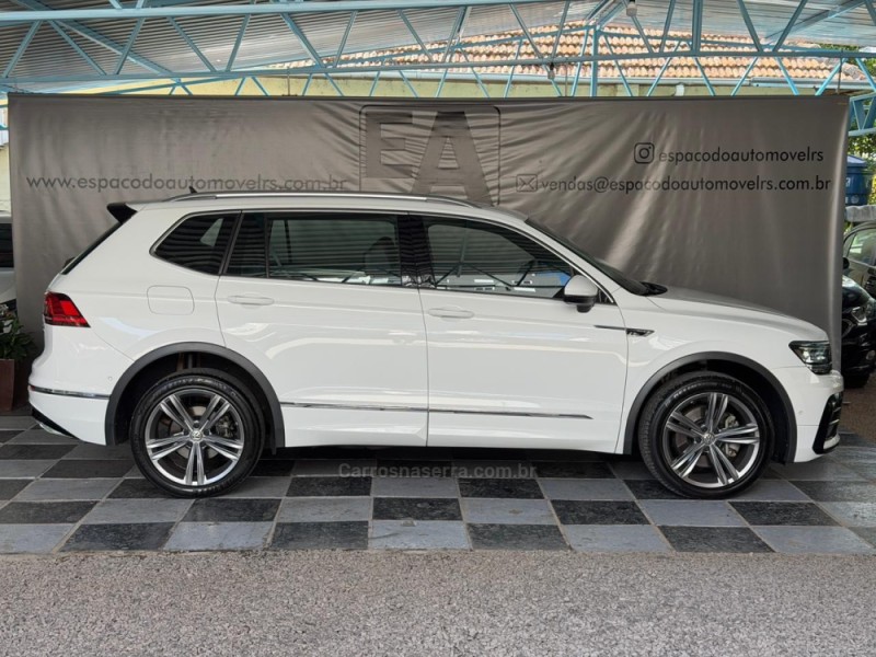 TIGUAN 2.0 ALLSPACE R-LINE 350 TSI 4X4 GASOLINA 4P - 2019 - NOVA PRATA