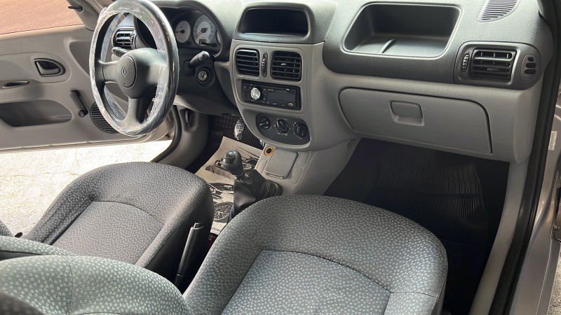 CLIO 1.0 AUTHENTIQUE 8V GASOLINA 2P MANUAL - 2006 - CAXIAS DO SUL