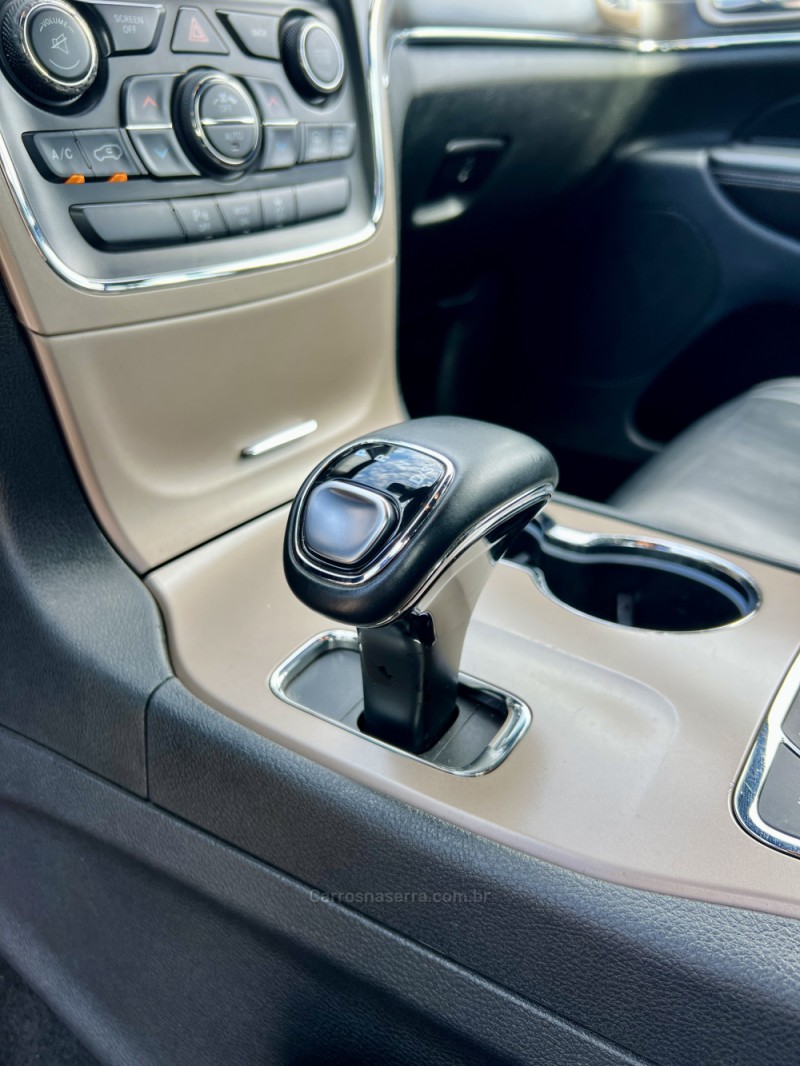GRAND CHEROKEE 3.0 LIMITED 4X4 V6 24V TURBO DIESEL 4P AUTOMÁTICO - 2015 - BENTO GONçALVES