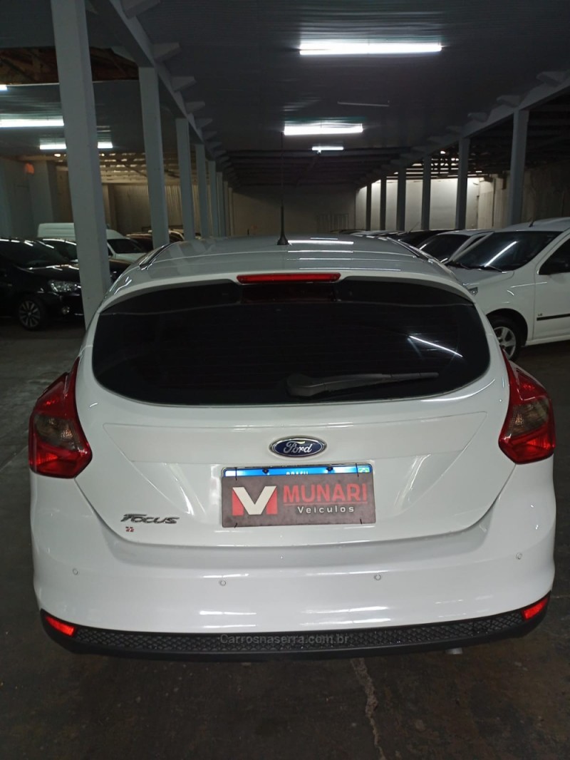 FOCUS 1.6 S 16V FLEX 4P MANUAL - 2014 - BENTO GONçALVES