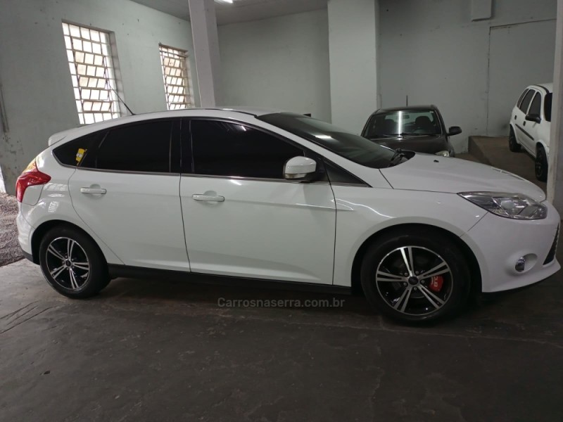 FOCUS 1.6 S 16V FLEX 4P MANUAL