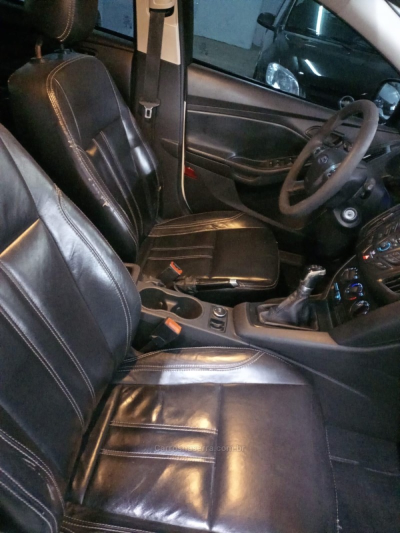FOCUS 1.6 S 16V FLEX 4P MANUAL - 2014 - BENTO GONçALVES