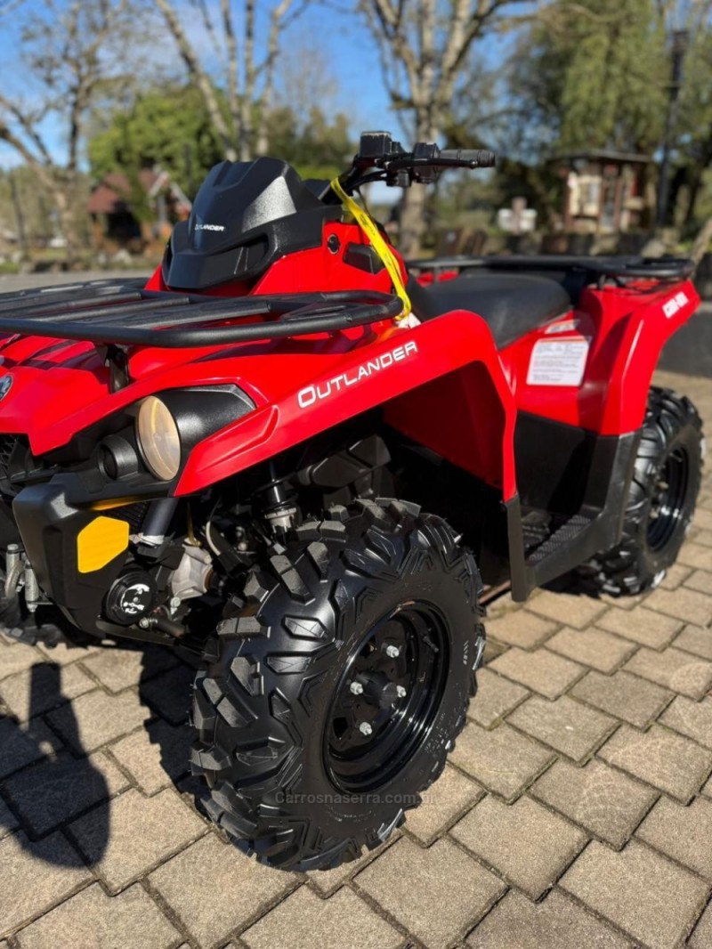 OUTLANDER 570 - 2018 - BROCHIER