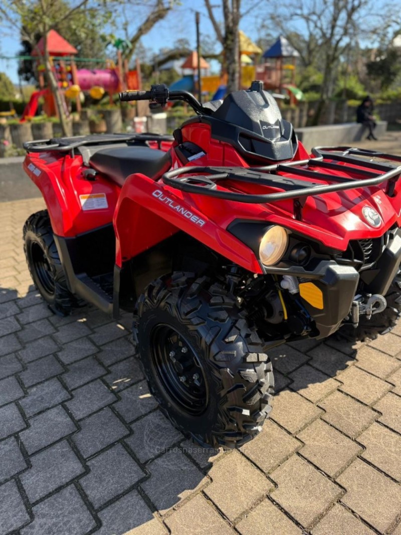 OUTLANDER 570 - 2018 - BROCHIER