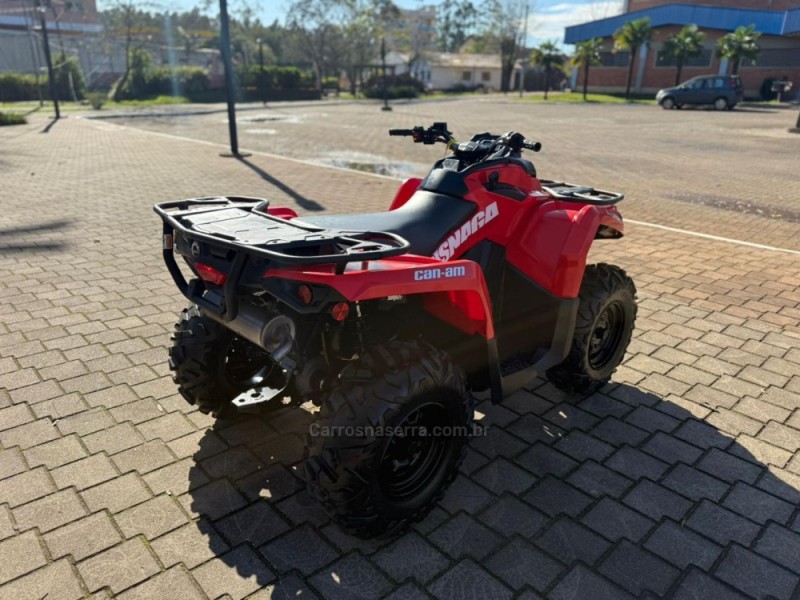 OUTLANDER 570 - 2018 - BROCHIER