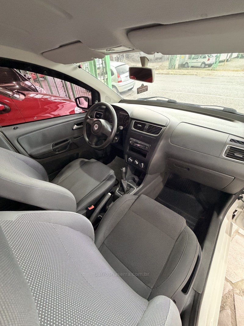 FOX 1.0 MI 8V FLEX 4P MANUAL - 2012 - CAXIAS DO SUL