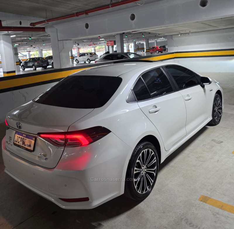 COROLLA 1.8 ALTIS PREMIUM 16V HÍBRIDO 4P AUTOMÁTICO - 2023 - CAXIAS DO SUL