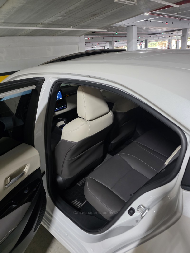 COROLLA 1.8 ALTIS PREMIUM 16V HÍBRIDO 4P AUTOMÁTICO - 2023 - CAXIAS DO SUL