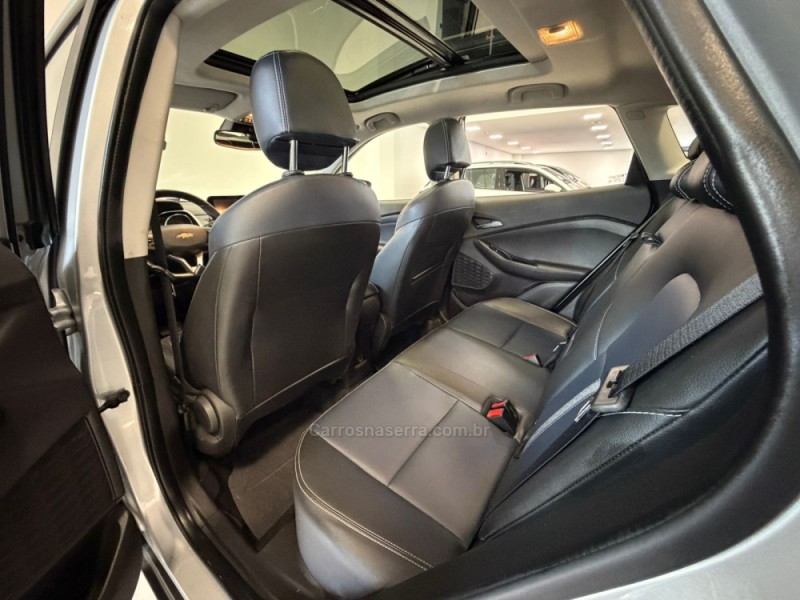 TRACKER 1.2 12V PREMIER TURBO FLEX 4P AUTOMÁTICO - 2023 - BENTO GONçALVES