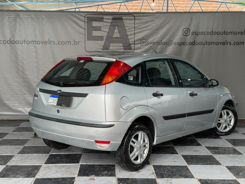 FOCUS 1.6 GLX 8V FLEX 4P MANUAL - 2007 - NOVA PRATA