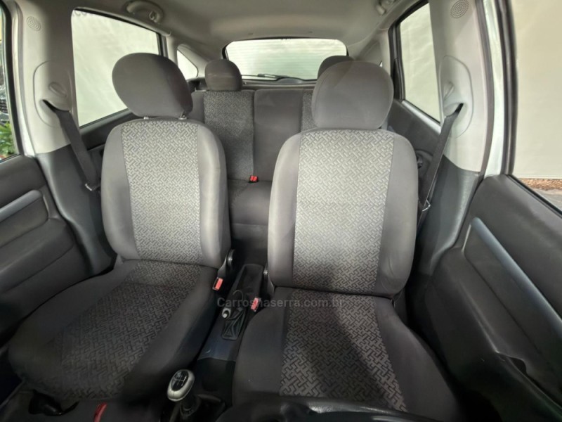 FOCUS 1.6 GLX 8V FLEX 4P MANUAL - 2007 - NOVA PRATA