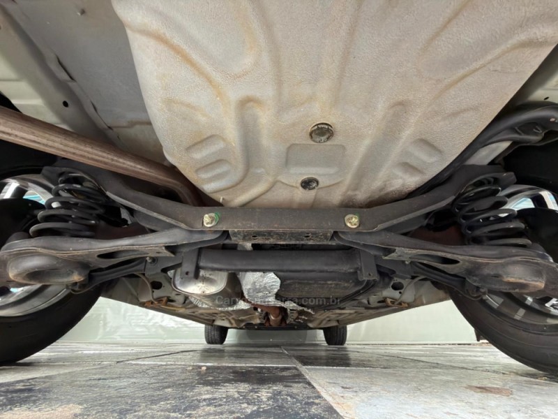 FOCUS 1.6 GLX 8V FLEX 4P MANUAL - 2007 - NOVA PRATA