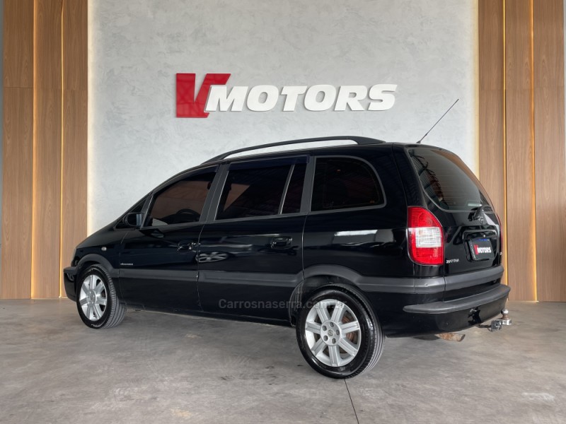 ZAFIRA 2.0 MPFI ELEGANCE 8V FLEX 4P MANUAL - 2006 - PAROBé
