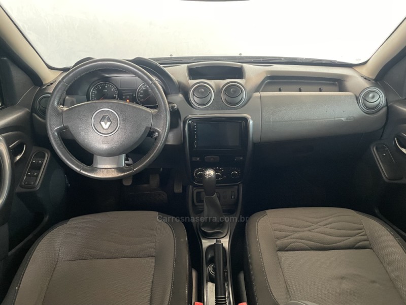 DUSTER 1.6 DYNAMIQUE 4X2 16V FLEX 4P MANUAL - 2014 - PAROBé