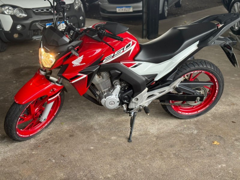 cb 250f twister abs 2022 vacaria