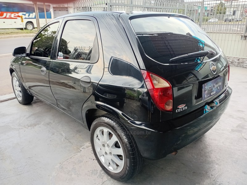 CELTA 1.0 MPFI SPIRIT 8V FLEX 4P MANUAL - 2011 - CAXIAS DO SUL