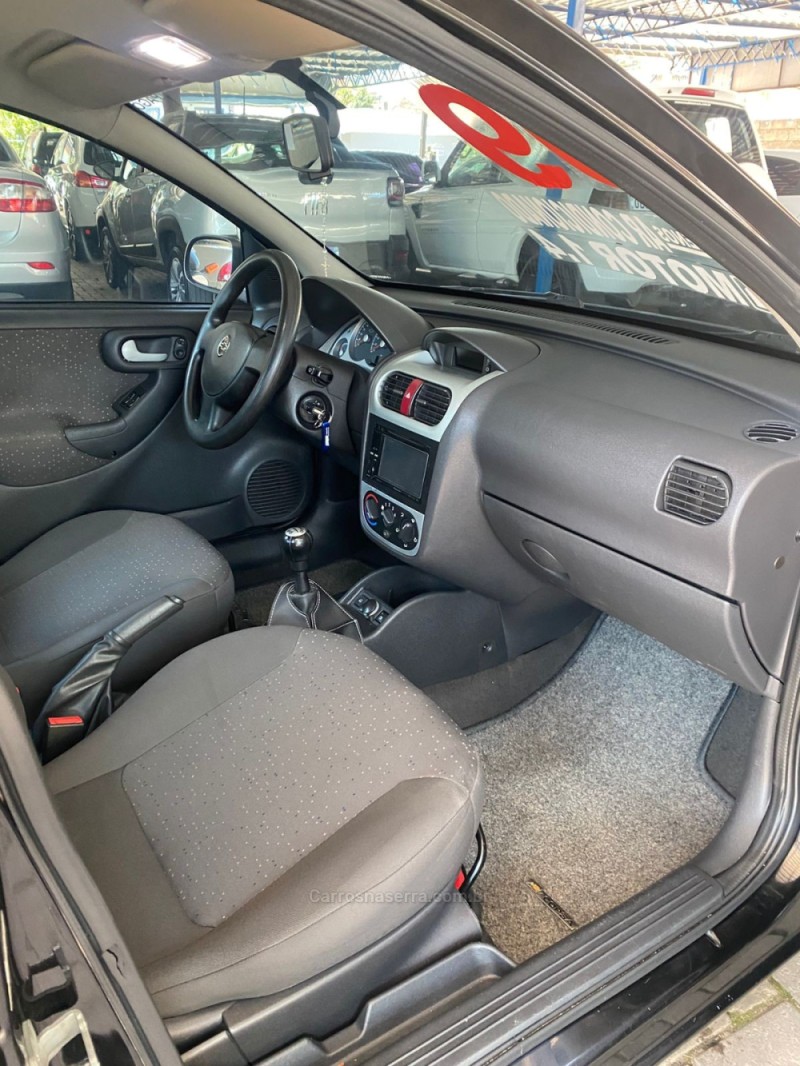 CORSA 1.4 MPFI PREMIUM 8V FLEX 4P MANUAL - 2009 - CANELA