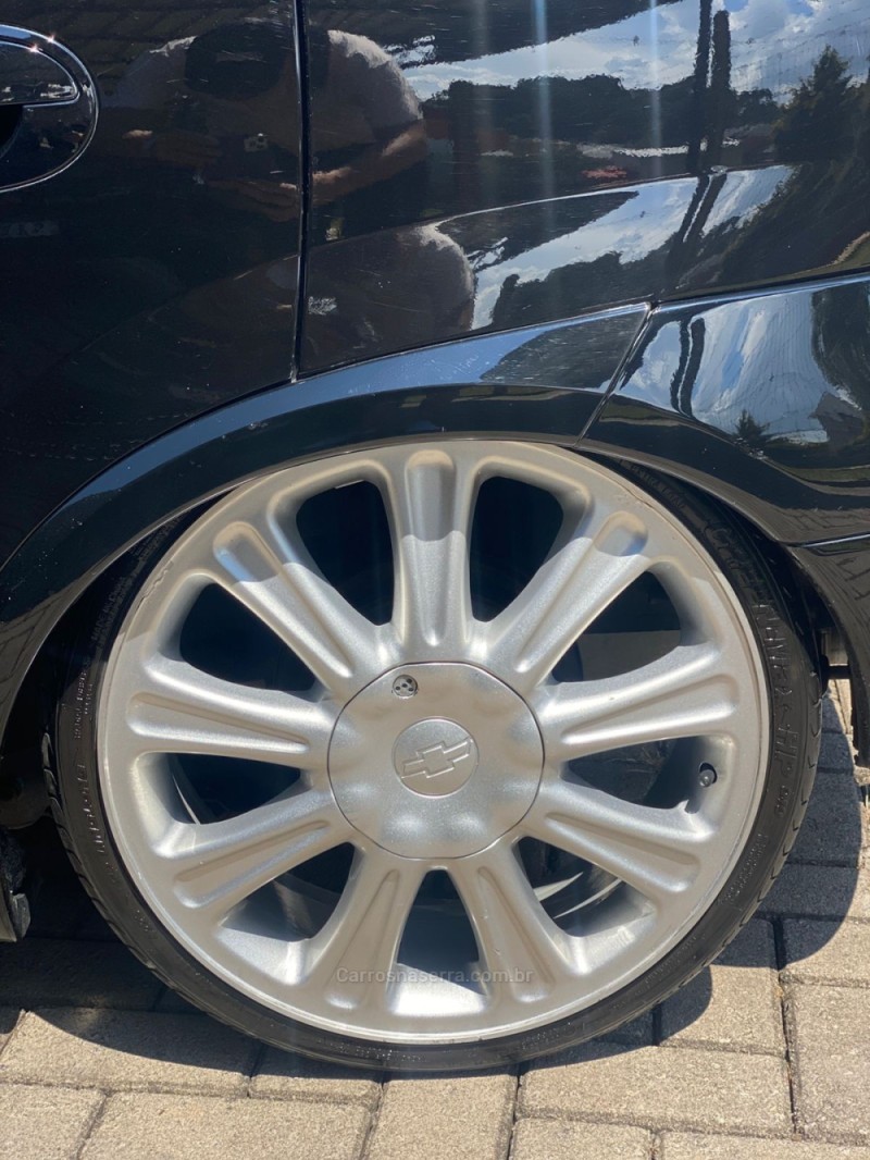 CORSA 1.4 MPFI PREMIUM 8V FLEX 4P MANUAL - 2009 - CANELA