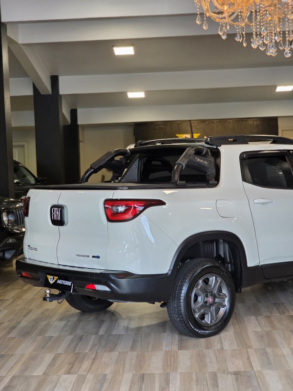 TORO 1.8 16V EVO FLEX FREEDOM AUTOMÁTICO - 2017 - CAXIAS DO SUL