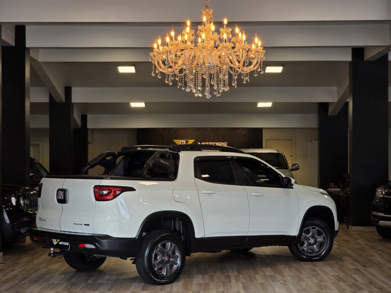 TORO 1.8 16V EVO FLEX FREEDOM AUTOMÁTICO - 2017 - CAXIAS DO SUL