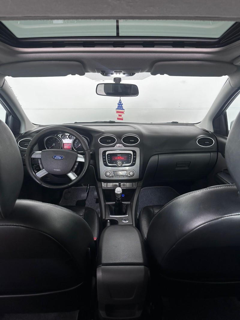 FOCUS 2.0 GHIA 16V FLEX 4P MANUAL - 2009 - FARROUPILHA