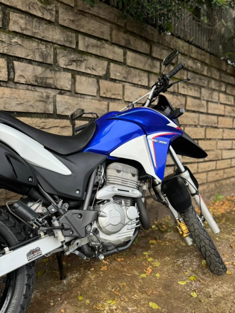 XRE 300  - 2013 - LAJEADO