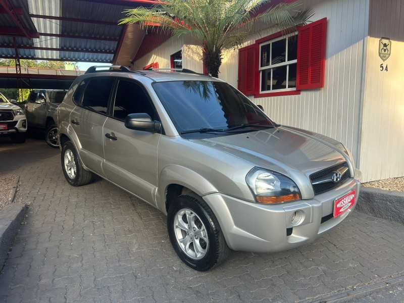TUCSON 2.0 GL 2WD 16V GASOLINA 4P MANUAL
