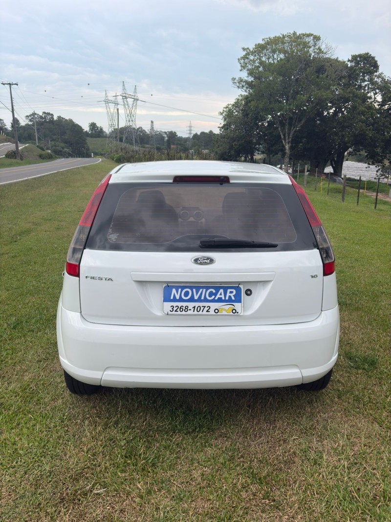 FIESTA 1.6 ROCAM HATCH 8V FLEX 4P MANUAL - 2014 - FARROUPILHA