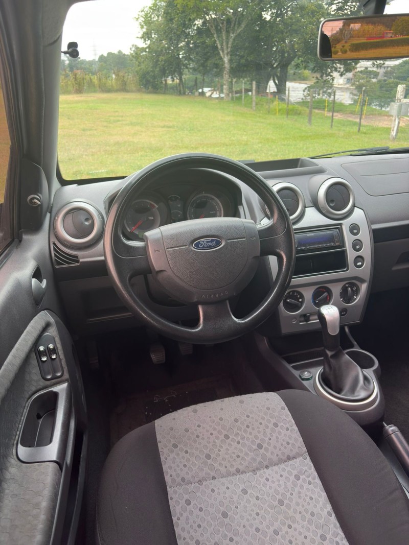 FIESTA 1.6 ROCAM HATCH 8V FLEX 4P MANUAL - 2014 - FARROUPILHA