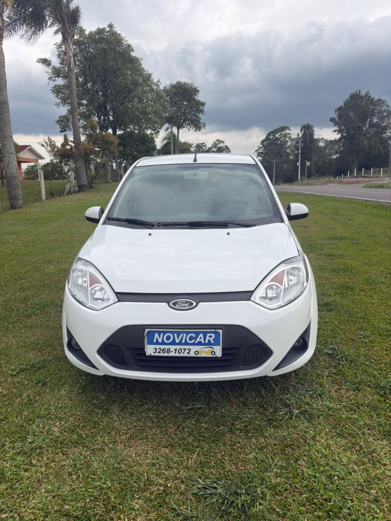 FIESTA 1.6 ROCAM HATCH 8V FLEX 4P MANUAL - 2014 - FARROUPILHA