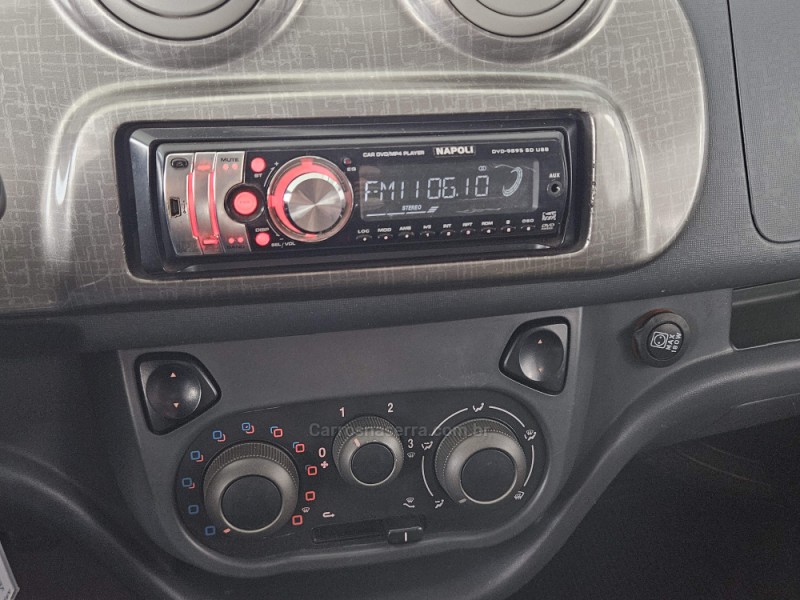 UNO 1.0 WAY 8V FLEX 2P MANUAL - 2012 - TAPEJARA