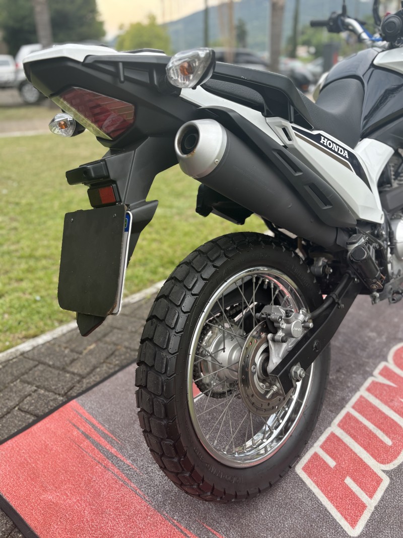 NXR 160 BROS ESDD - 2022 - FELIZ