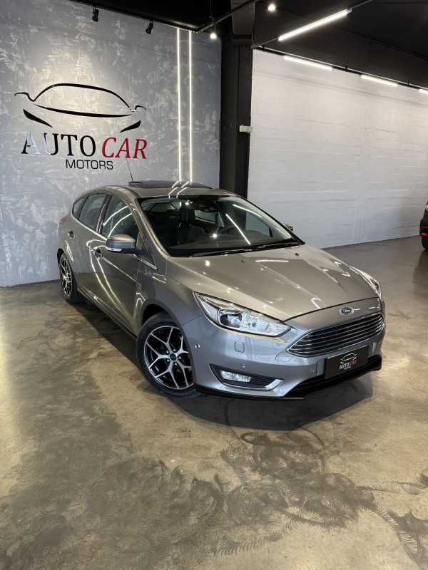 focus 2.0 titanium plus hatch 16v flex 4p auto 2016 caxias do sul
