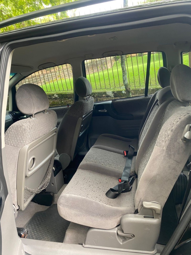 ZAFIRA 2.0 MPFI ELEGANCE 8V FLEX 4P MANUAL - 2009 - LAJEADO